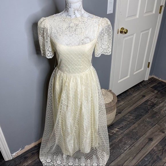 Vintage 50s 60s Wedding Dress Lace High Neck Ivory Zip Back Small Honey Fashion - Picture 1 of 6